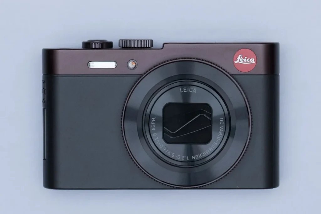 Leica C (Typ 112) - A Capable Compact (by Panasonic) - 35mmc