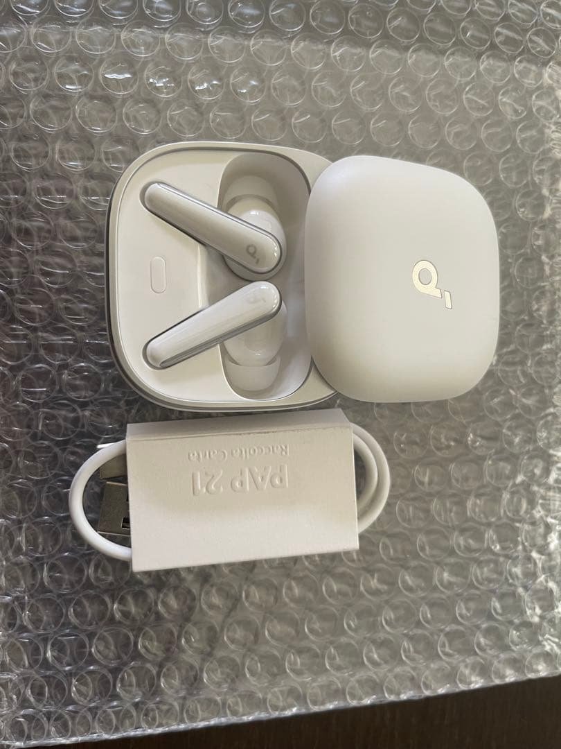 ワイヤレスイヤホン ホワイト 充電ケーブル付き LIBERTY 5 Soundcore（Anker） Anker Soundcore Liberty 5（Bluetooth 5.4