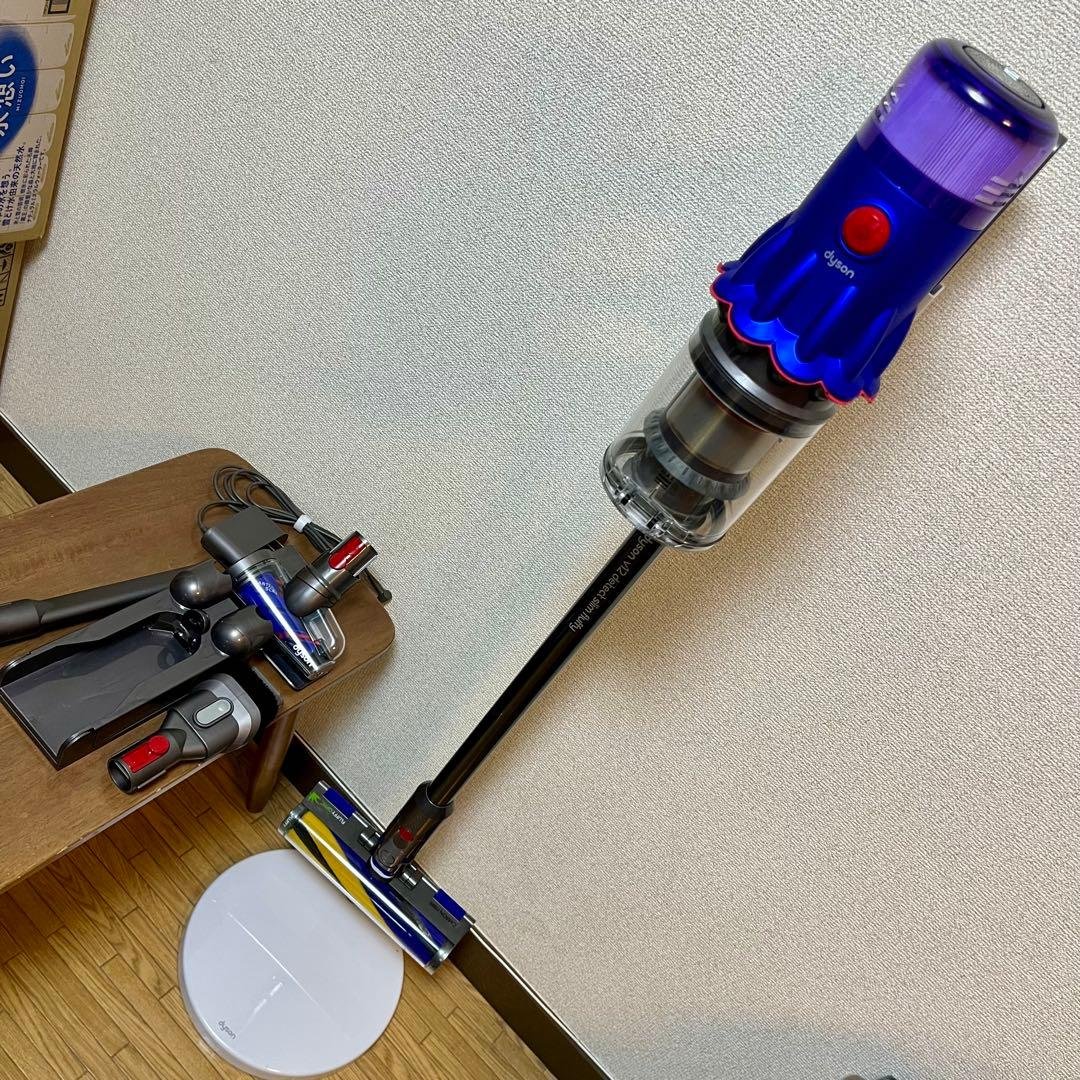【美品】dyson 掃除機 SV20 V12 本体+充電スタンド 充電スタンド付属 ダイソン Dyson Vの掃除機 比較 2026年人気売れ筋
