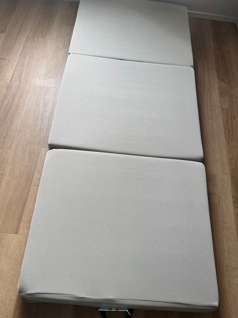 マニフレックス メッシュウィング 三つ折りマットレス セミシングル magniflex（マニフレックス） メッシュウィング セミシングル