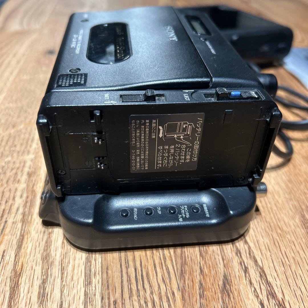 ジャンク品 SONY GV-U5 MGV-41 TGV-1 ビデオウォークマン - メルカリ